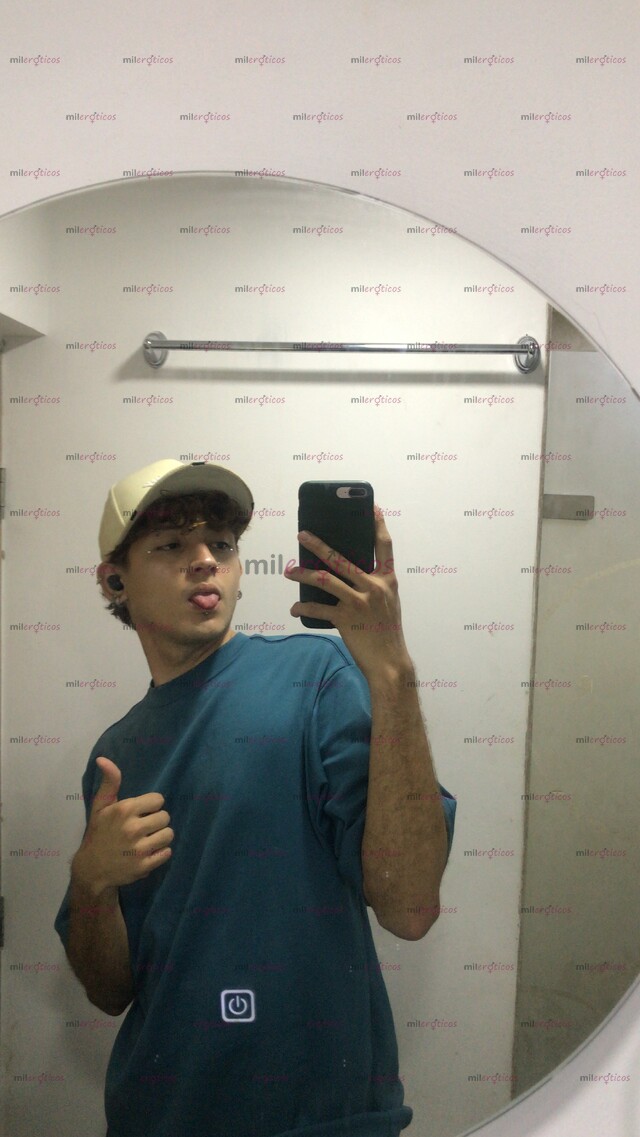 FOTOS DE JOVEN SABROSO EN LA CIUDAD, DISCRETO Y COMPLACIENTE CONTÁCTAME Y DISFRUTA