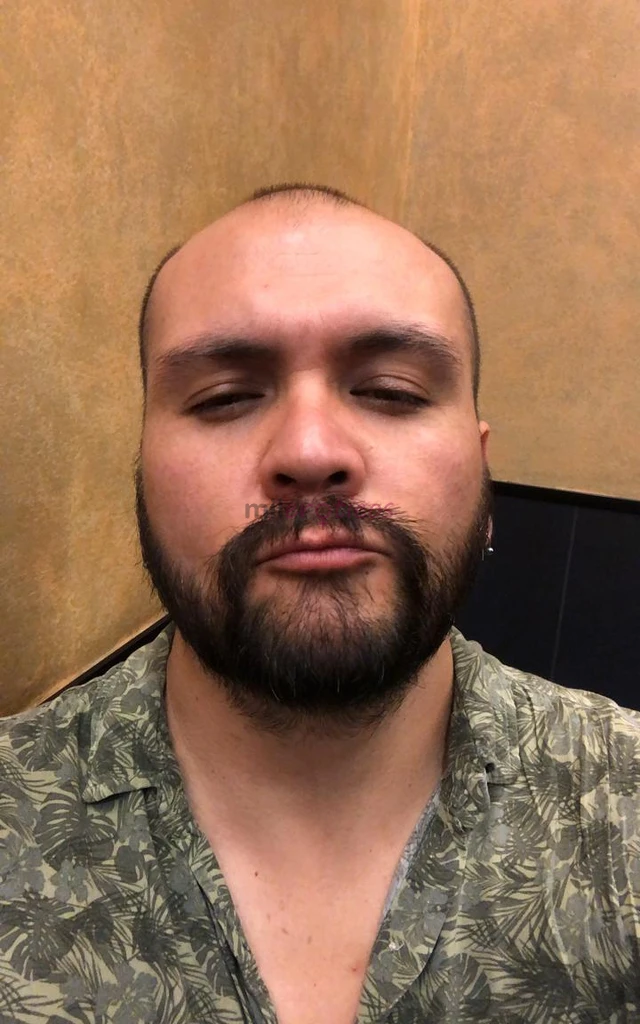 Si estas buscando un encuentro intenso calido y sin prisas llegaste al indicado soy acompanante masculino en puente alto sin lugar pero me muevo a don...