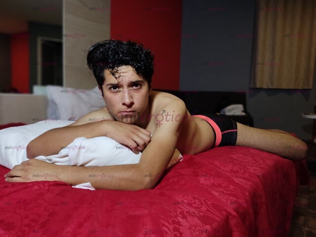 FOTOS DE CHAVITO BIEN, DISPONIBLE PARA TI Y TUS SUEÑOS HÚMEDOS, AGENDA YA