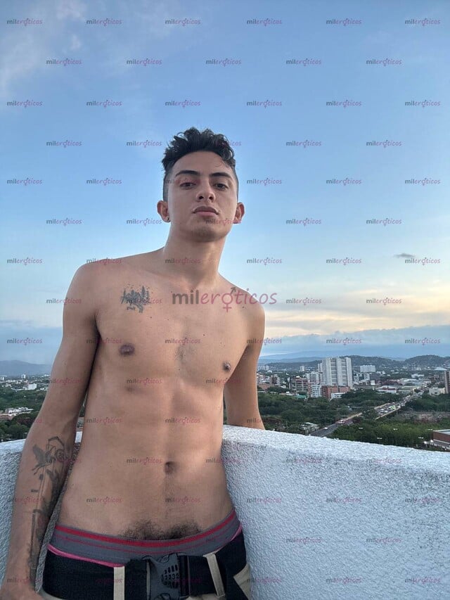 FOTOS DE FLACO CARIÑOSO COMPLACIENTE CON LUGAR DISCRETO