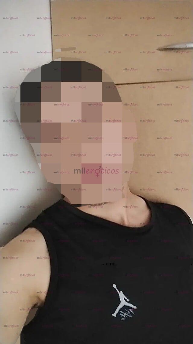 FOTOS DE JOVEN CON VERGA GRUESA, LECHOSA Y DELICIOSA, TE COMPLACE EN LO QUE TU QUIERAS
