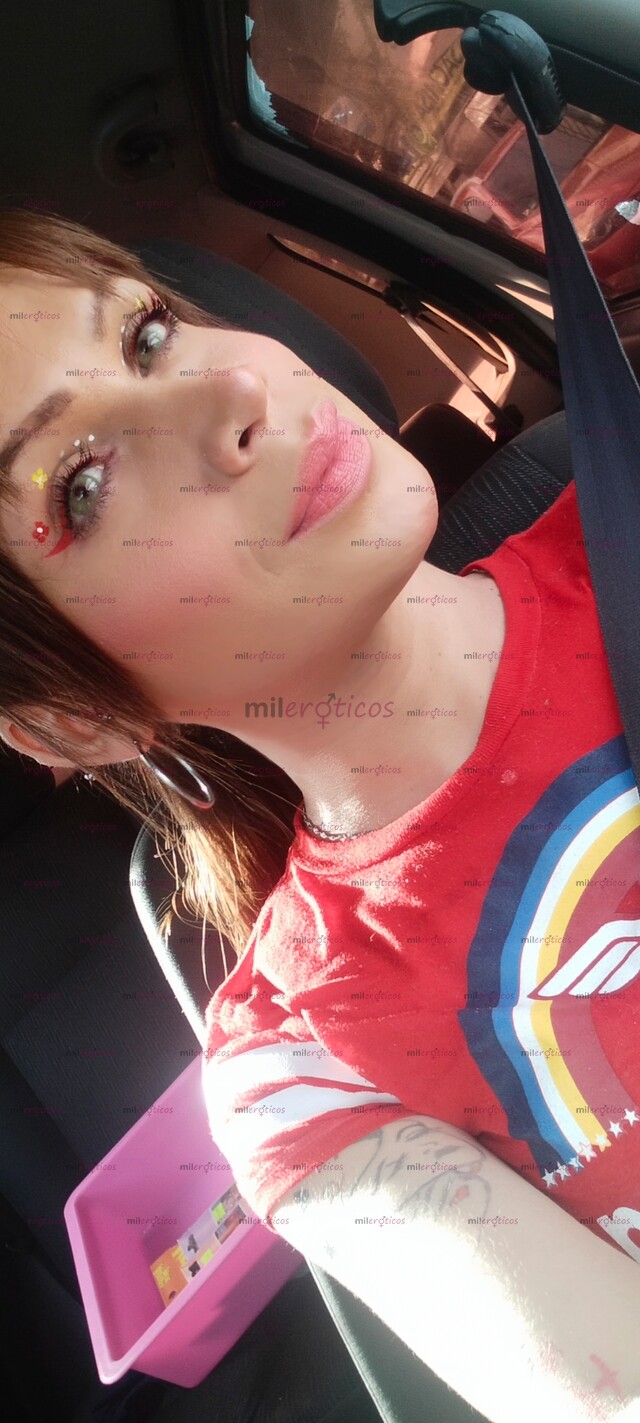 FOTOS DE SOY TODO LO QUE NECESITAS PARA SACIAR TU SED DE PLACER, FANTASÍAS Y DESEOS