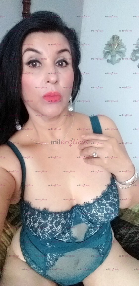 FOTOS DE TODO LO QUE UN HOMBRE DESEA ... SOY UNA PUTA