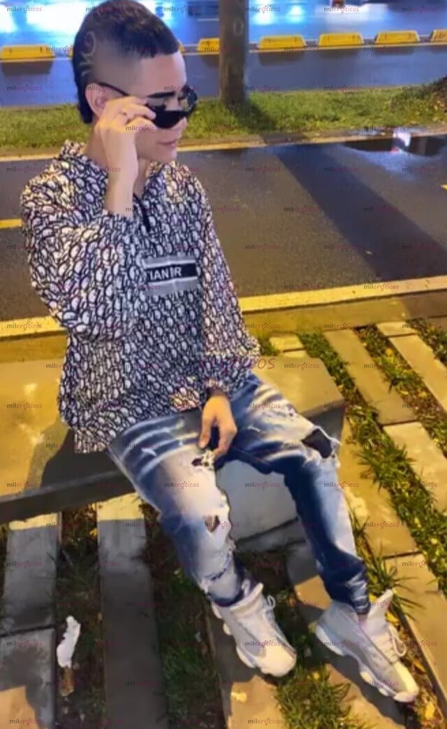 FOTOS DE NIÑO GAY VERSÁTIL CON GANAS DE PASAR EL RATO