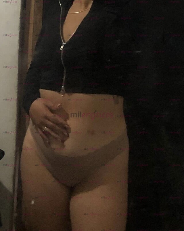 FOTOS DE PELI NEGRA, PAISITA MUY COMPLACIENTE Y ESTRECHITA