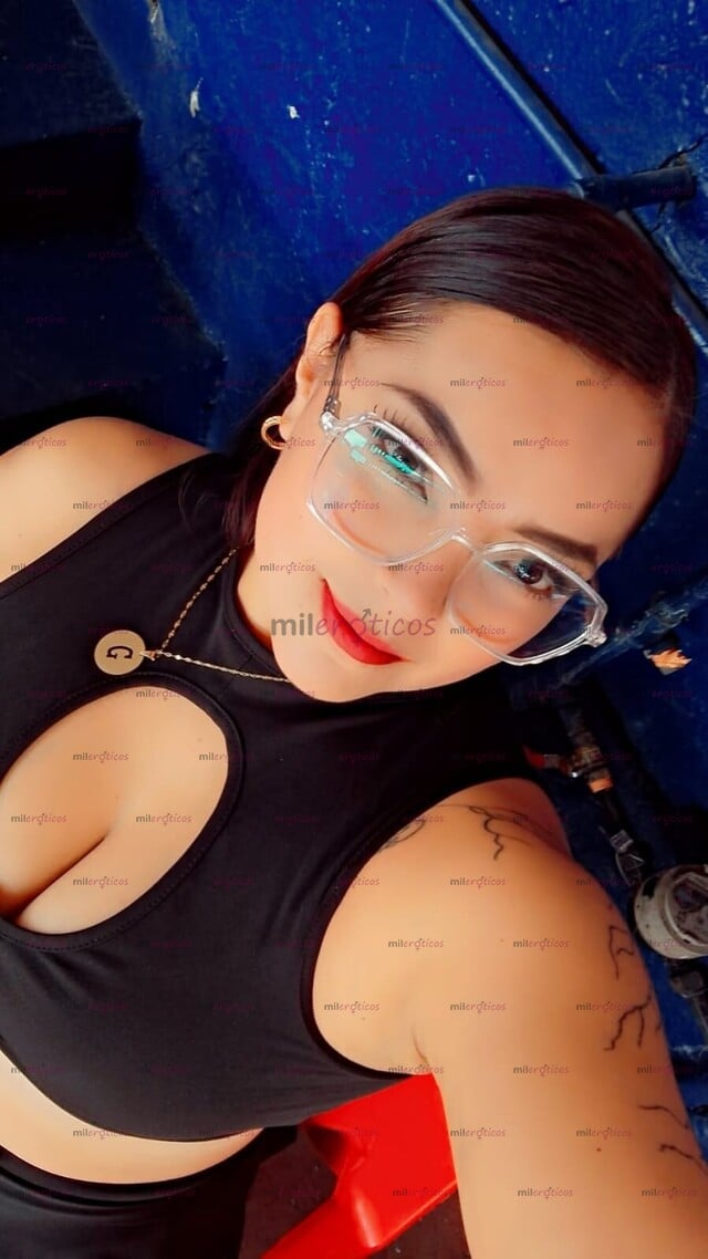 FOTOS DE CHICA DISPUESTA A TODO, SOY NUEVA EN EL HAMBIENTE