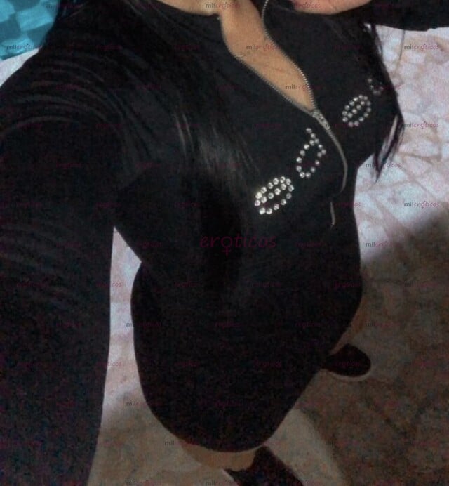FOTOS DE PELI NEGRA, PAISITA MUY COMPLACIENTE Y ESTRECHITA