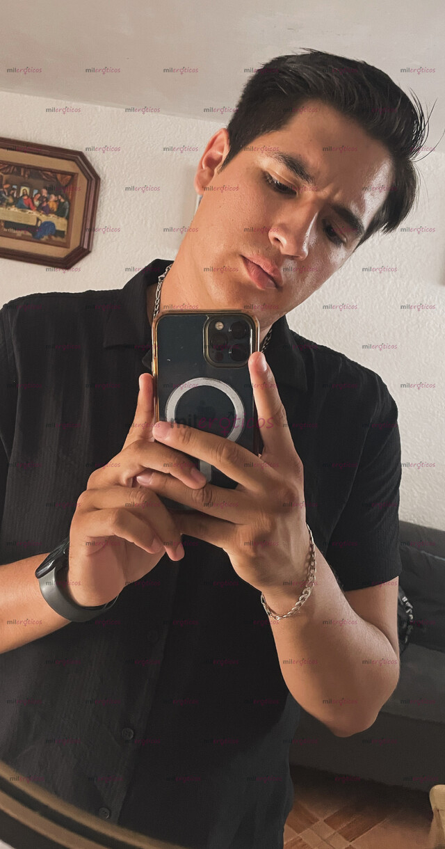 FOTOS DE CHICO DE 25 AÑOS, MIDO 1.90 Y CON GANAS DE DARTE PLACER