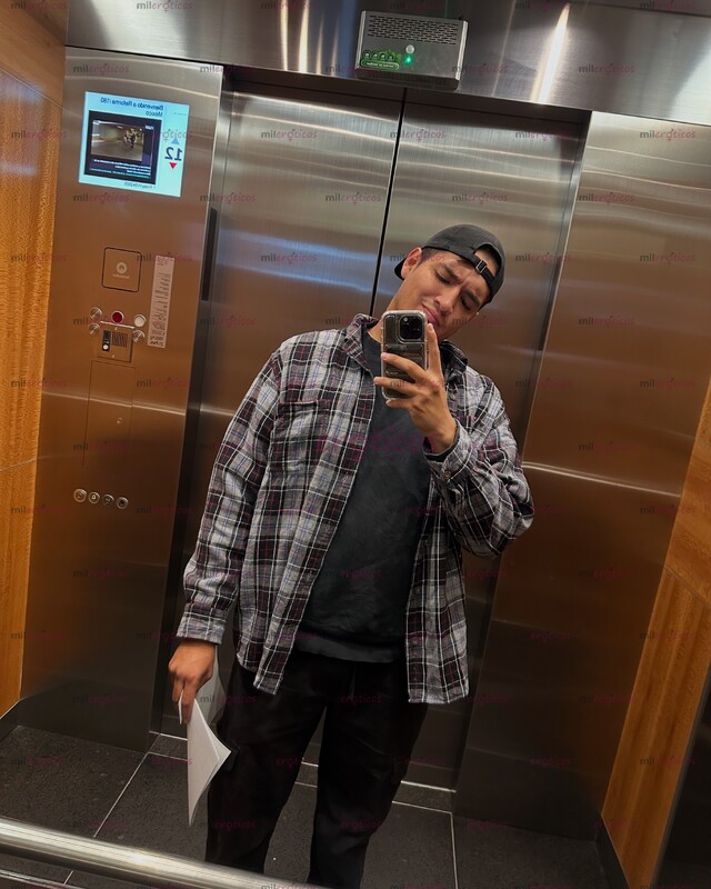 FOTOS DE CHICO DE 25 AÑOS, MIDO 1.90 Y CON GANAS DE DARTE PLACER