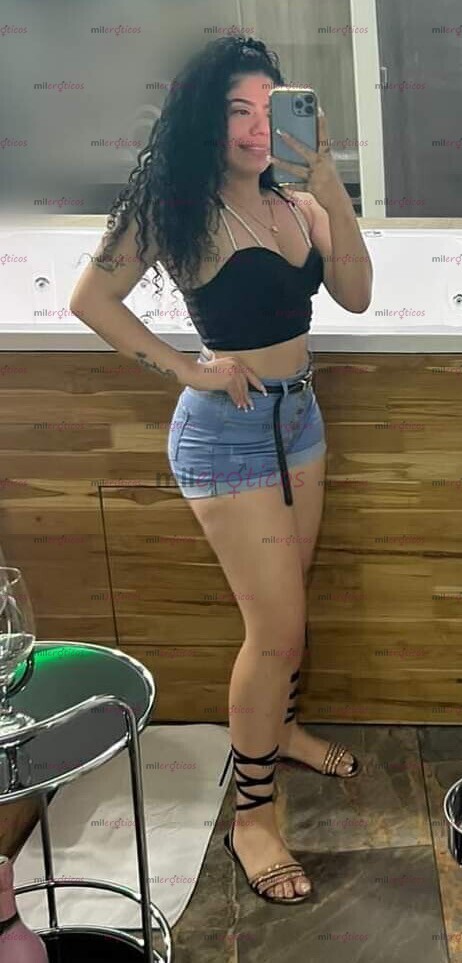 FOTOS DE MI NOMBRE ES SOFIA SOY UNA LINDA CRESPA CON UN HERMOSO CUERPO