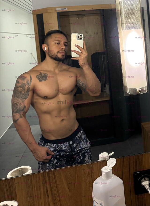FOTOS DE POCOS DÍAS, MORENO MORBOSO . ESCRÍBEME Y LA PASAMOS RICO