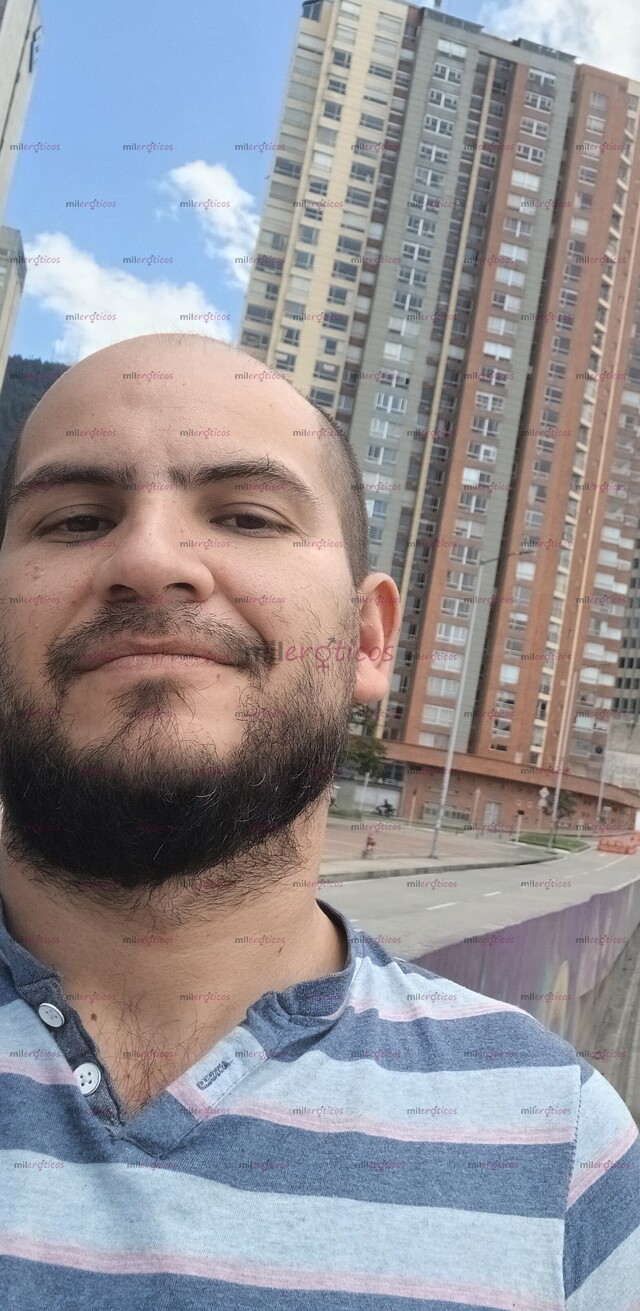 FOTOS DE EDUARDO. MACHO ACTIVO21. SERIO Y VARONIL