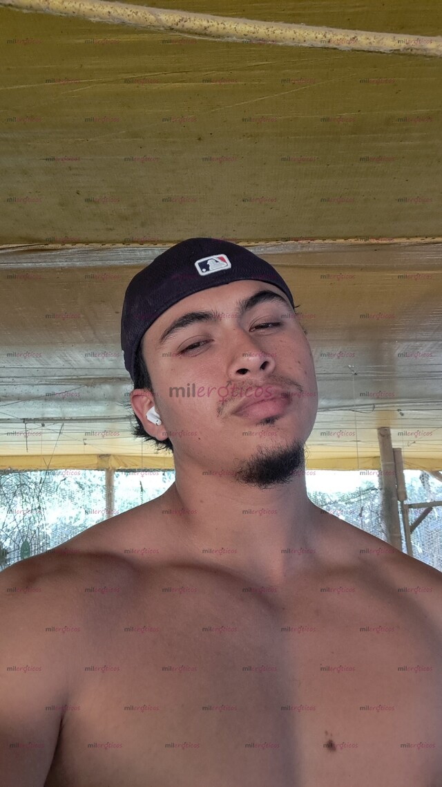FOTOS DE JOVEN DISPONIBLE PARA LO Q NECESITES Y CUMPLIR TODOS TUS CAPRICHOS