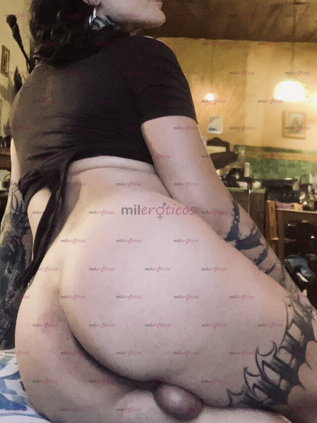 FOTOS DE NENITA DOTADA CACHONDA Y CALIENTITA PARA TI