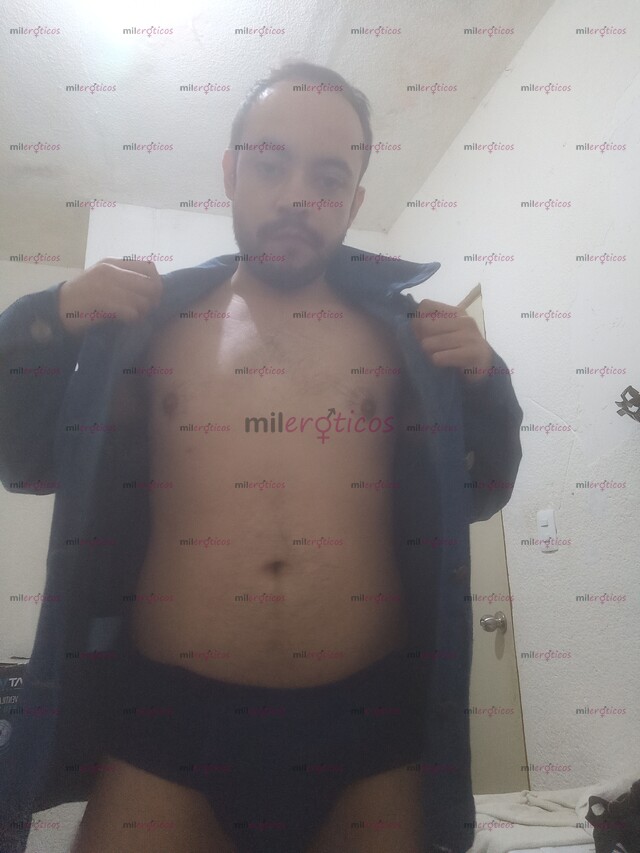 FOTOS DE HOMBRE CALIENTE CON GRAN HERRAMIENTA PARA SATISFACER A LAS MUJERES MAYORES