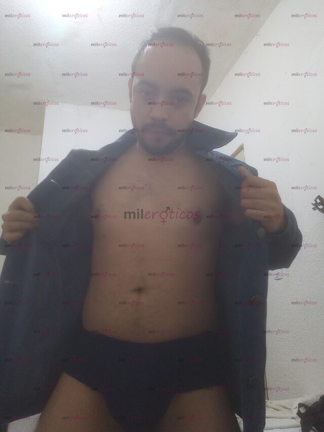 FOTOS DE HOMBRE CALIENTE CON GRAN HERRAMIENTA PARA SATISFACER A LAS MUJERES MAYORES