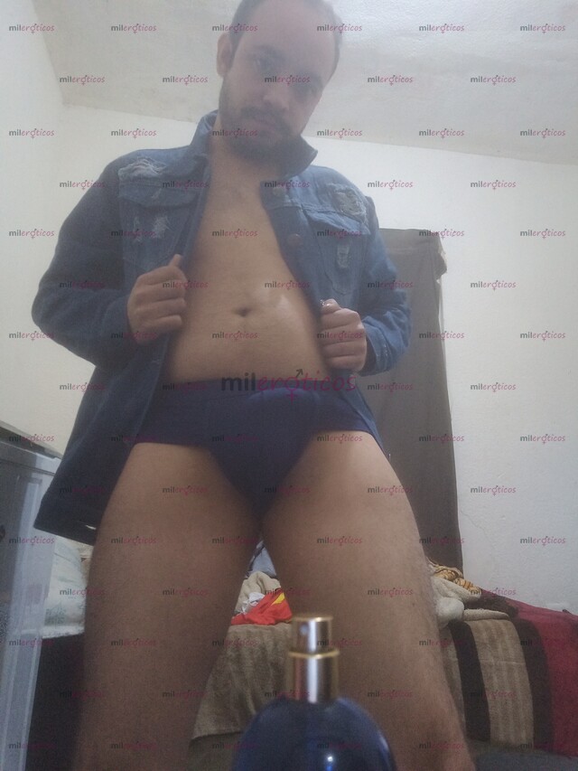 FOTOS DE HOMBRE CALIENTE CON GRAN HERRAMIENTA PARA SATISFACER A LAS MUJERES MAYORES