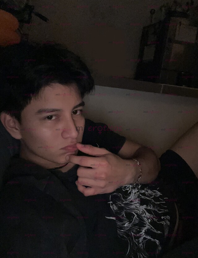 FOTOS DE TWINK DE 21 AÑOS, PASIVO A TUS SERVICIOS!