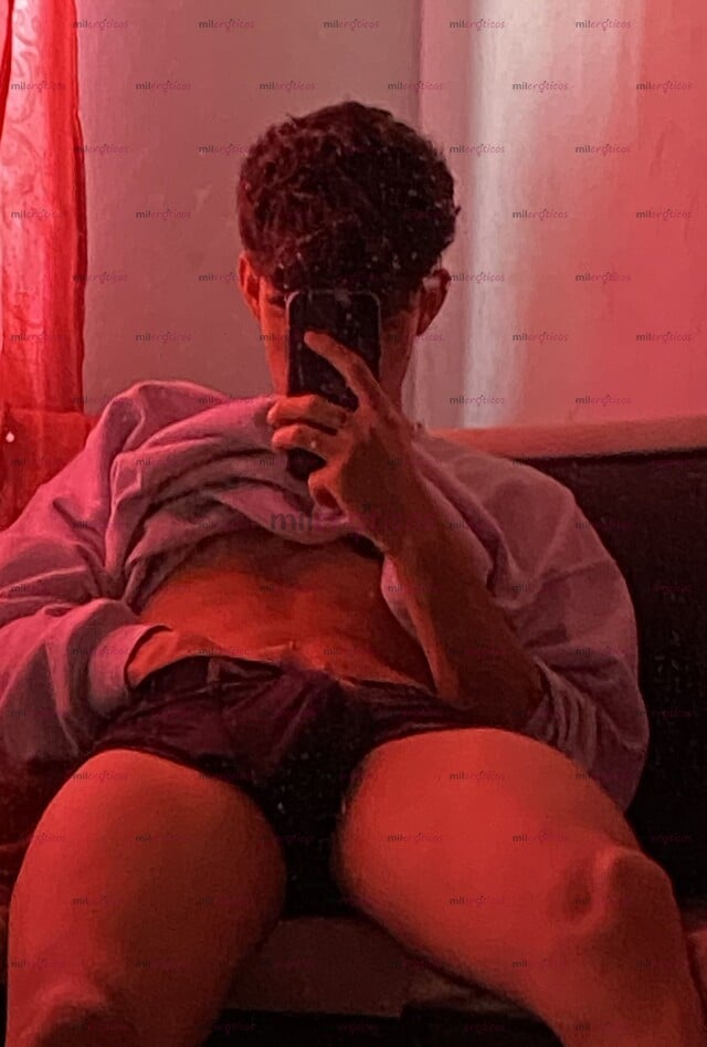 FOTOS DE CHICO UNIVERSITARIO DE PASO POR TU CUIDAD, EL MEJOR CULO QUE VAS A PROBAR