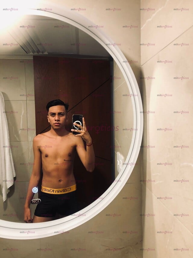 FOTOS DE HOLA QUE TAL MI NOMBRE ES DIEGO UN NENE GUAPO DE 18 AÑOS NUEVO EN EL AMBIENTE