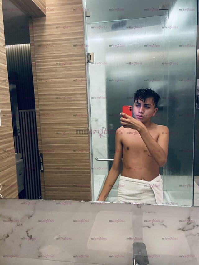 FOTOS DE HOLA QUE TAL MI NOMBRE ES DIEGO UN NENE GUAPO DE 18 AÑOS NUEVO EN EL AMBIENTE