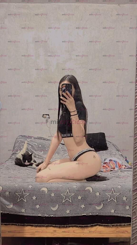 FOTOS DE VIVI CON LUGAR 20 AÑOS RECIEN CUMPLIDOS DELGADITA LISTA PARA COMPLACERTE EN TODO
