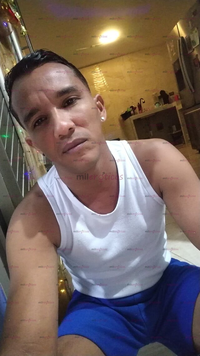 FOTOS DE MORENO FLACO VENEZOLANO 22 CM DE MIEMBRO PARA COMPLACER MUJERES Y TRANS