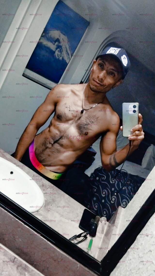 FOTOS DE ¿BRINDAMOS? CUERPO ATLÉTICO Y GRAN DOTACIÓN