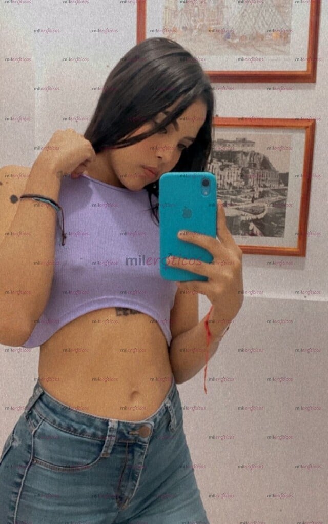 FOTOS DE ALANNA FLACA BIEN ARDIENTE Y SEXY DISPUESTA A COMPLACERTE