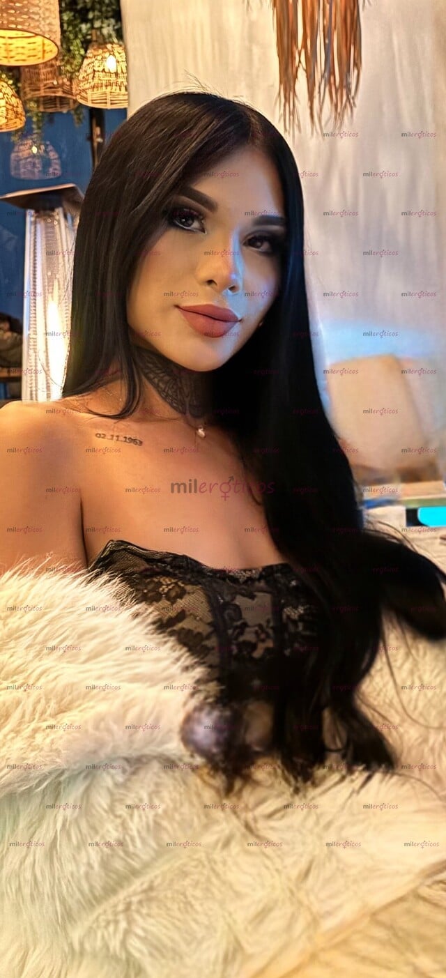FOTOS DE TRANS PETTITE, FEMENINA Y MUY CACHONDA BEBÉ