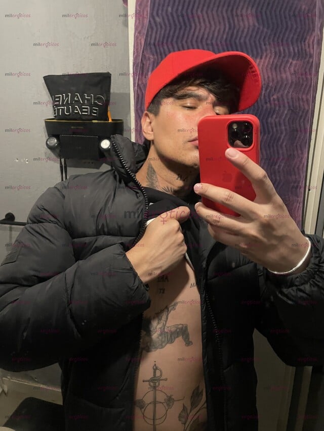 FOTOS DE HOLA, ME LLAMO SANTIAGO , TE SIENTES SOLO OCUPAS COMPAÑÍA QUIERES SEXO?