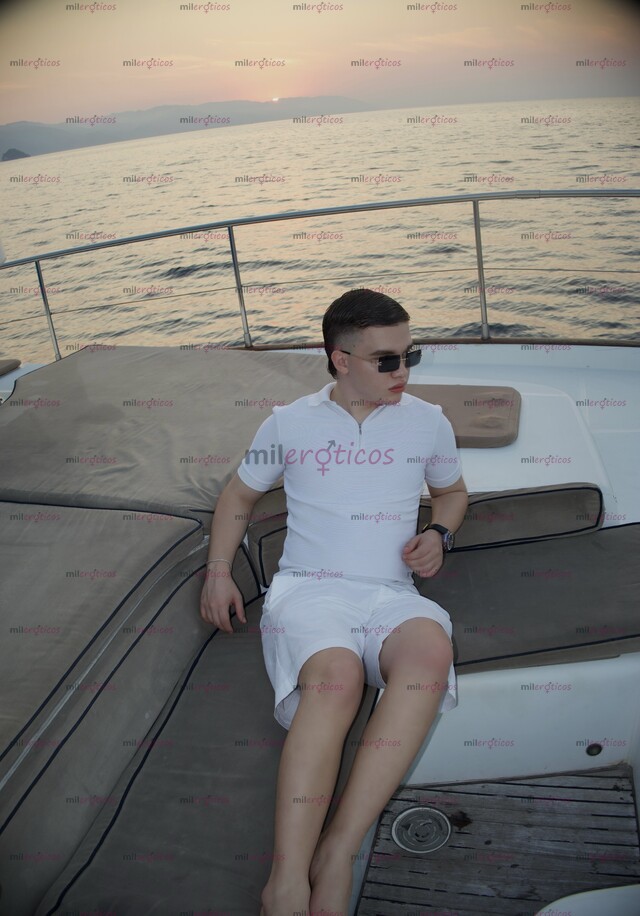 FOTOS DE NENE TWINK DE 18 AÑOS ÚLTIMO DIA EN MÉXICO