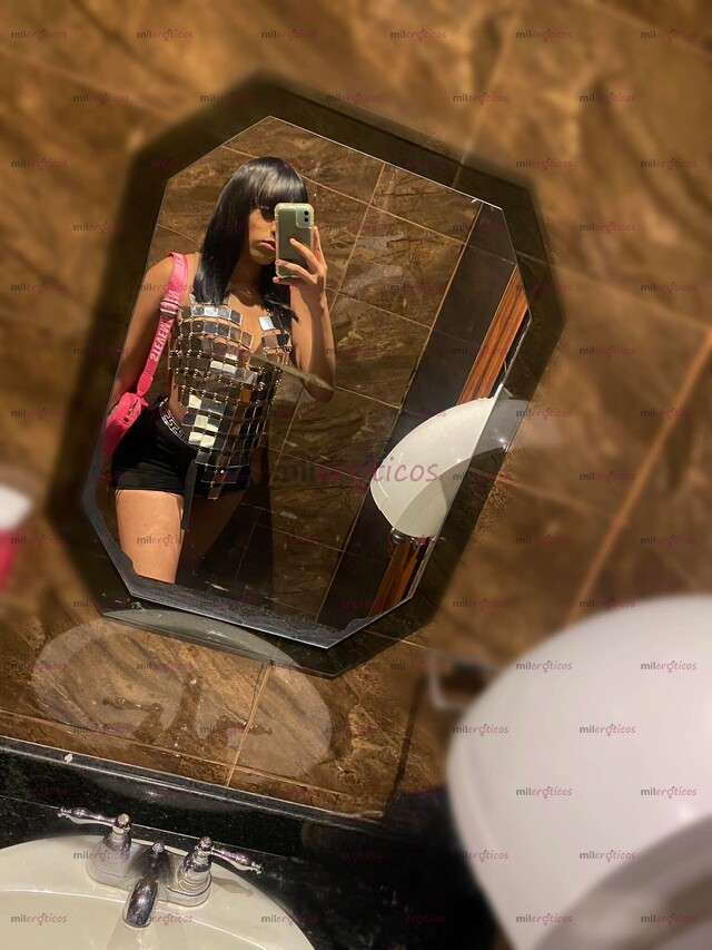 FOTOS DE SOY SEXY KENDALL VELSATIL ESPERO QUE DISFRUTES CONMIGO .