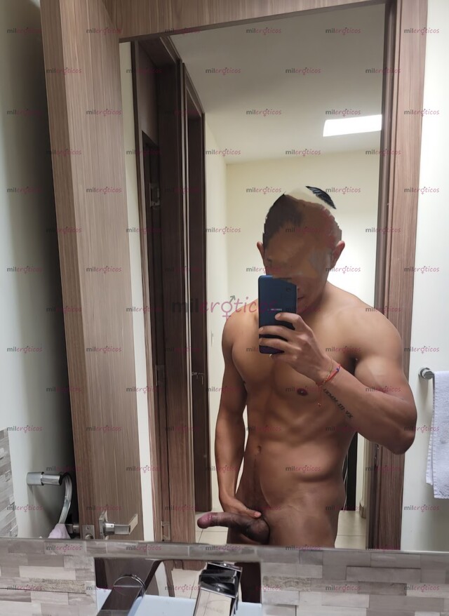 FOTOS DE CHICO CALIENTE, ALTO ESTANDAR!! 19 CM DE GIGOLO PROFESIONAL