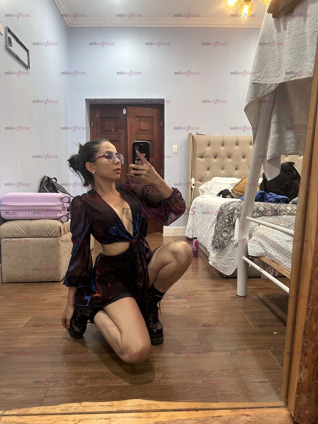 FOTOS DE DOCTORA VENEZOLANA DE VACACIONES EN CARTAGENA POR UNA SEMANA