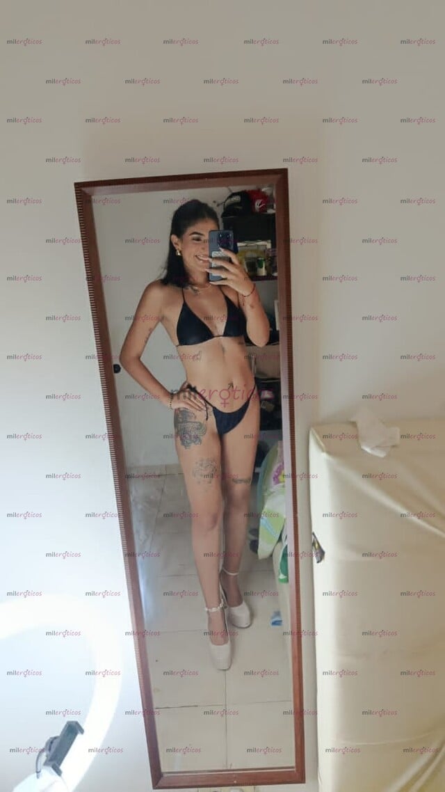FOTOS DE SI TE GUSTAN DE 18 Y MUY APRETADITAS ENTONCES CONTACTAME BB.