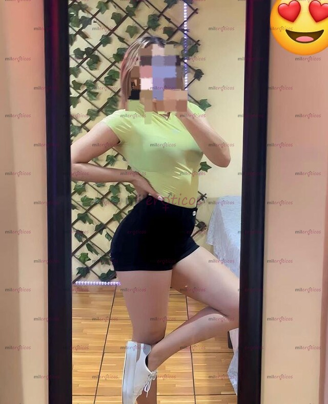 FOTOS DE HOLA VAMOS A QUITARTE EL ESTRES QUE TIENES CON UNAS MAMADAS RICAS