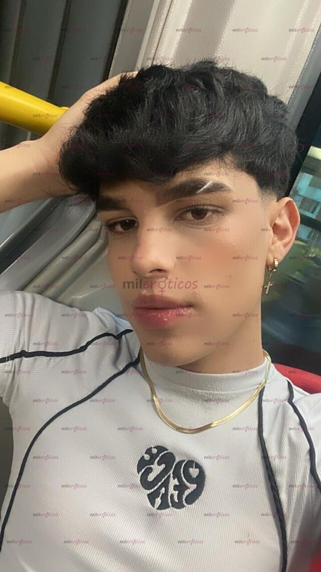 FOTOS DE SOY UN CHICO DULCE Y JOVEN CON GANAS DE COMPLACER CADA FANTASIA SEXUAL