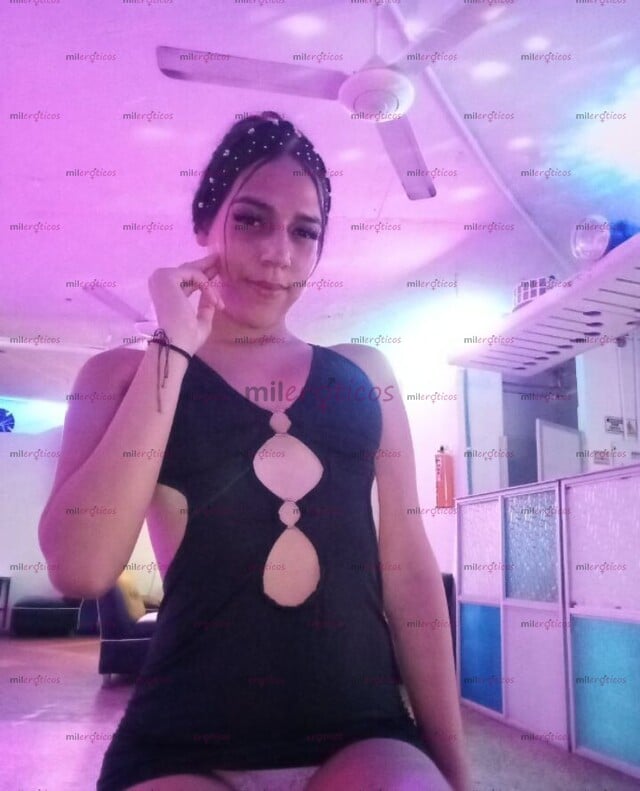 FOTOS DE HOLA AMOR SOY VALENTINA, TENGO 21 AÑOS, MIDO 1.58 Y SOY UNA NIÑA SÚPER FEMENINA