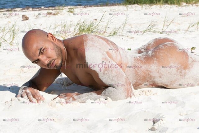 FOTOS DE VENEZOLANO CALIENTE LLEGA A COMPLACER TU FANTASÍA