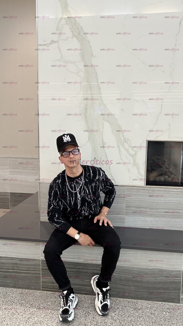 FOTOS DE CUBANO ACTIVO DE VISITA EN CANCUN ! DISPONIBLE PARA SERVICIO I CAN SPEAK INGLÉS