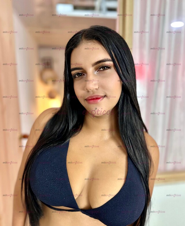 FOTOS DE SEXOSA, JUGUETONA CON LA VERGA, MAMADORA, PAJA RUSA SUPER TETONA.