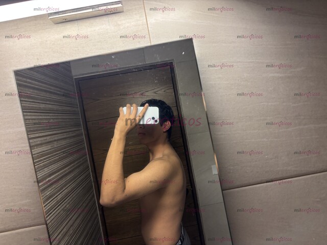 FOTOS DE CHICO ATLETICO SUMISO CACHONDO DISPUESTO A COMPLACERTE