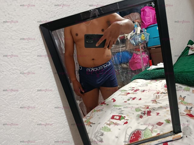 FOTOS DE JOVEN CALIENTE, SOLTERO Y AGUANTADOR PARA TI