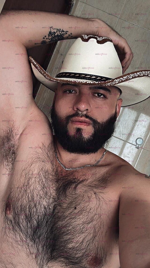 FOTOS DE FANTASÍA VAQUERO MASCULINO Y VELLUDO. PASIVO Y EDUCADO