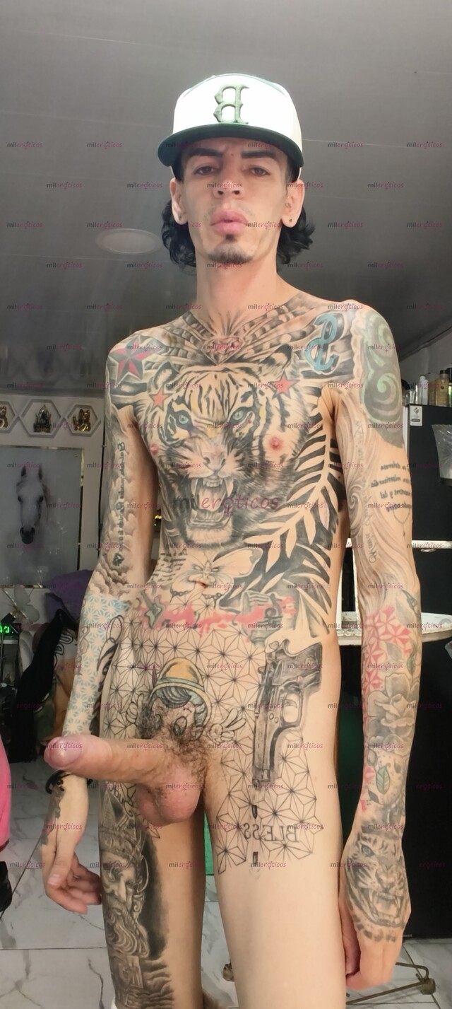 FOTOS DE FLACO ACTIVO BLANCO TATUADO MORBOSO CON SITIO