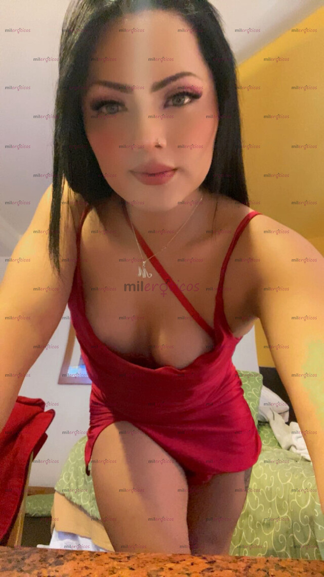 FOTOS DE MONSERRAT PERALTA , EDUCADA , CACHONDA Y SEXY