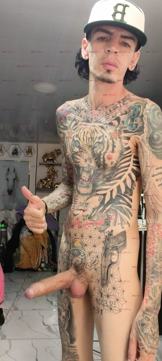 FOTOS DE FLACO ACTIVO BLANCO TATUADO MORBOSO CON SITIO