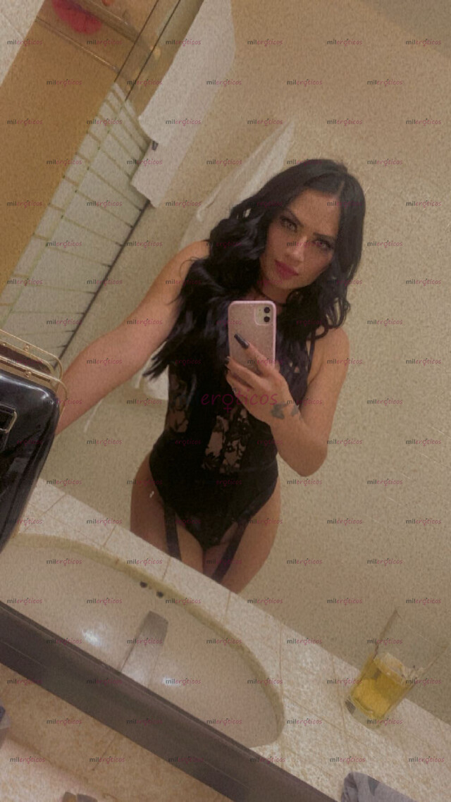 FOTOS DE MONSERRAT PERALTA , TIERNA , GUAPA , SEXY Y MUY COMPLACIENTE