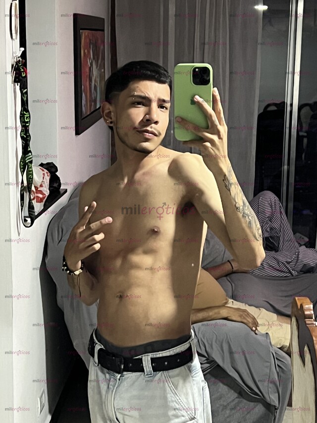 FOTOS DE POLLO DE 20 VERGON MUY COMPLACIENTE Y LECHERO, VERSÁTIL